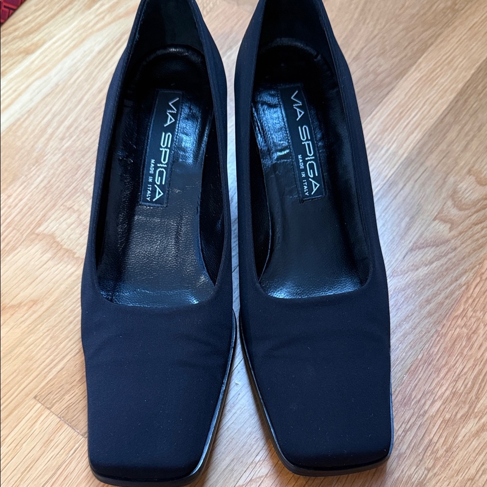 Via Spiga Black Square-Toe Heels